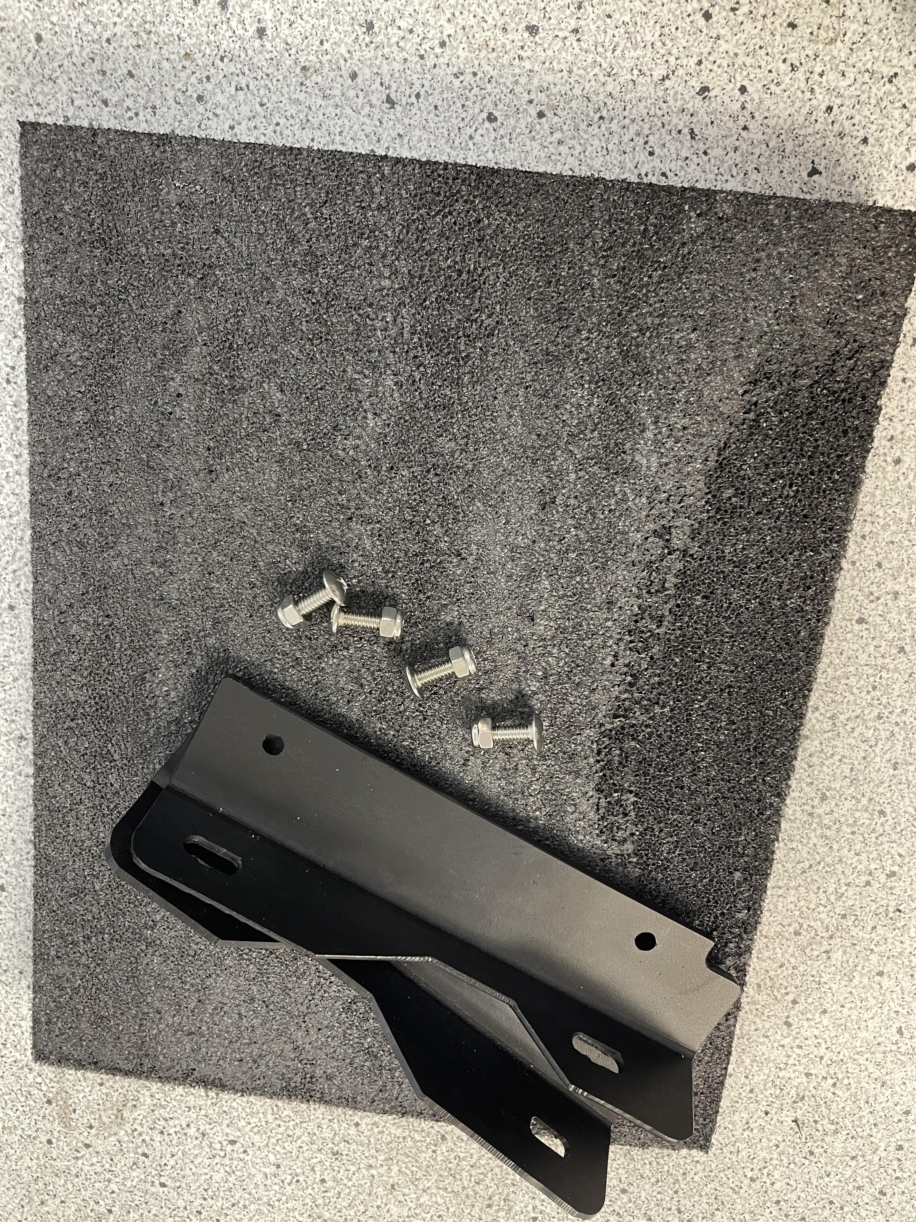 Hurricane Seat Bracket Set